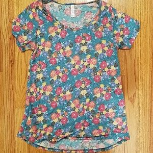 Super soft lularoe classic tee small